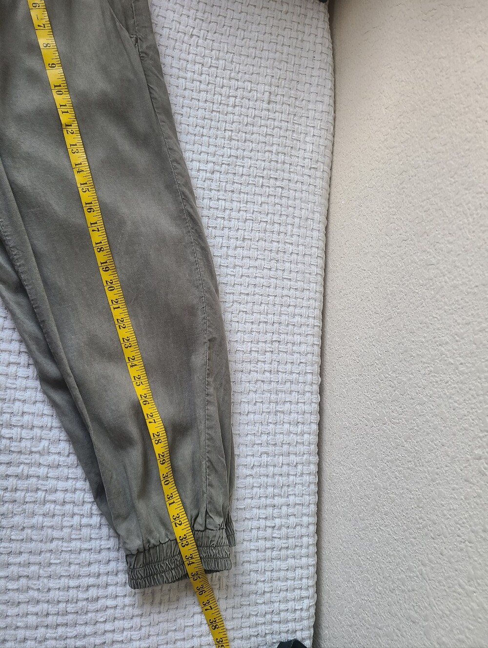 Cloth & Stone Olive Drawstring Jogger Pants Women's Size M - Picture 7 of 10